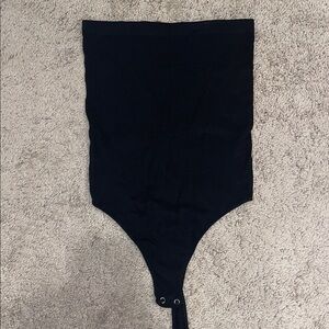 Suzette black strapless bodysuit